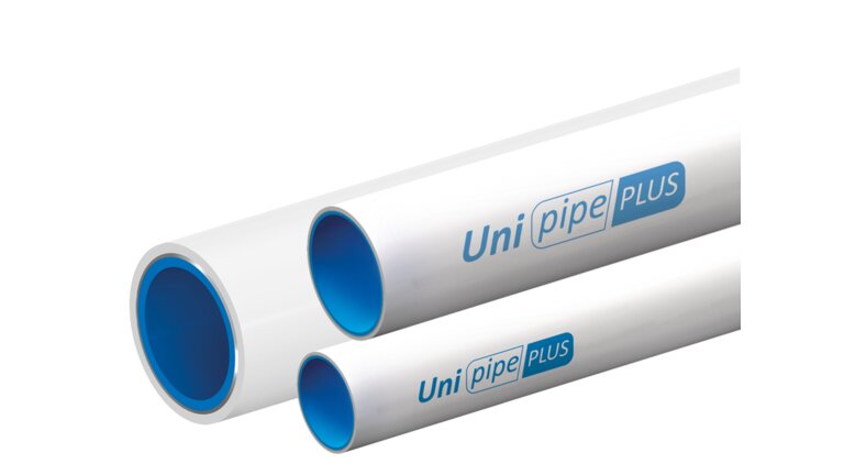 Mehrschichtverbundrohr ohne Schweißnaht, innen blau, außen weiß mit blauem Schriftzug "Uni Pipe PLUS"